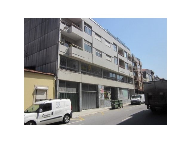 Garagem em Porto