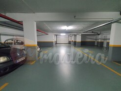 Garagem - Canio, Santa Cruz, Ilha da Madeira
