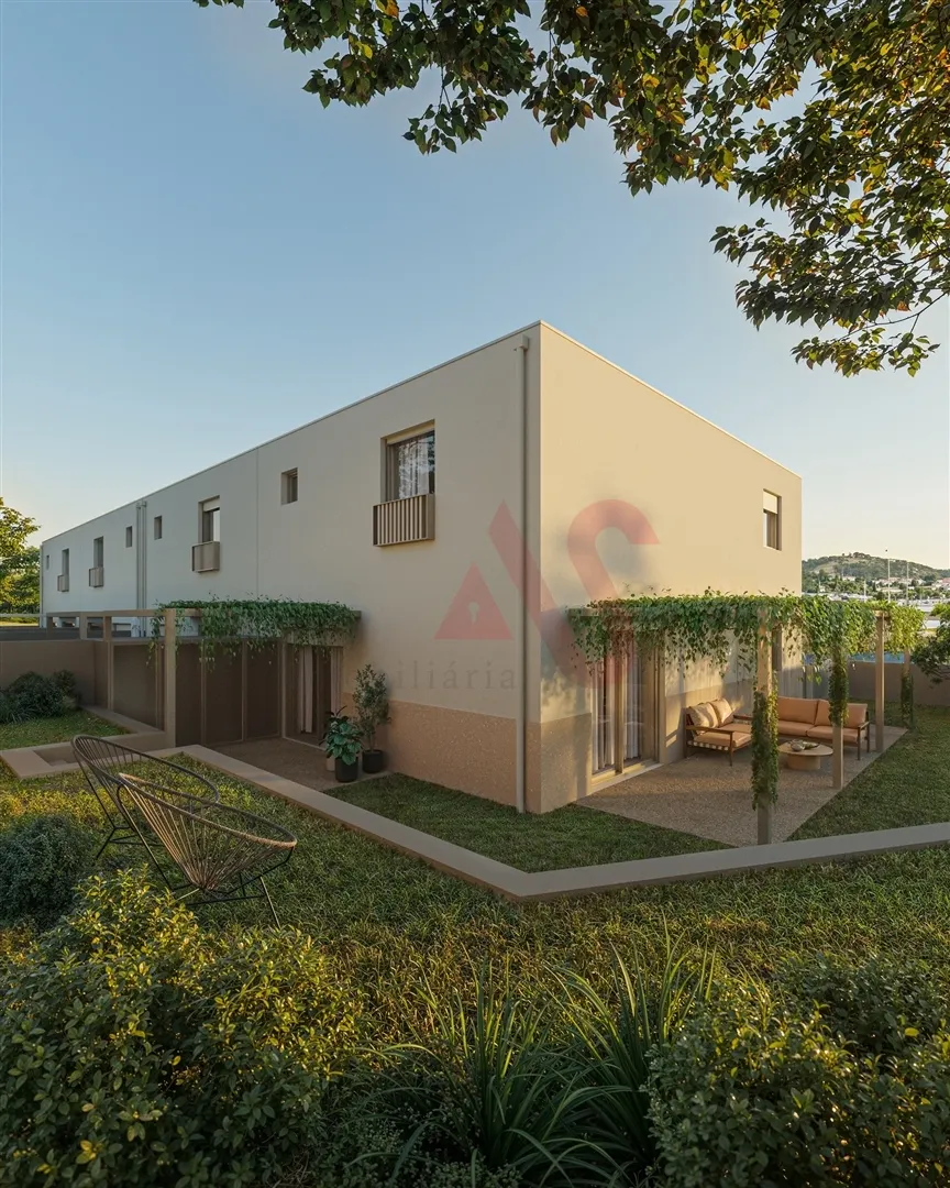 Moradia T3 - Santa Maria Oliveira, Vila Nova de Famalicão, Braga