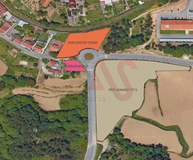 Terreno Urbano T0 - Santiago de Riba-Ul, Oliveira de Azemis, Aveiro