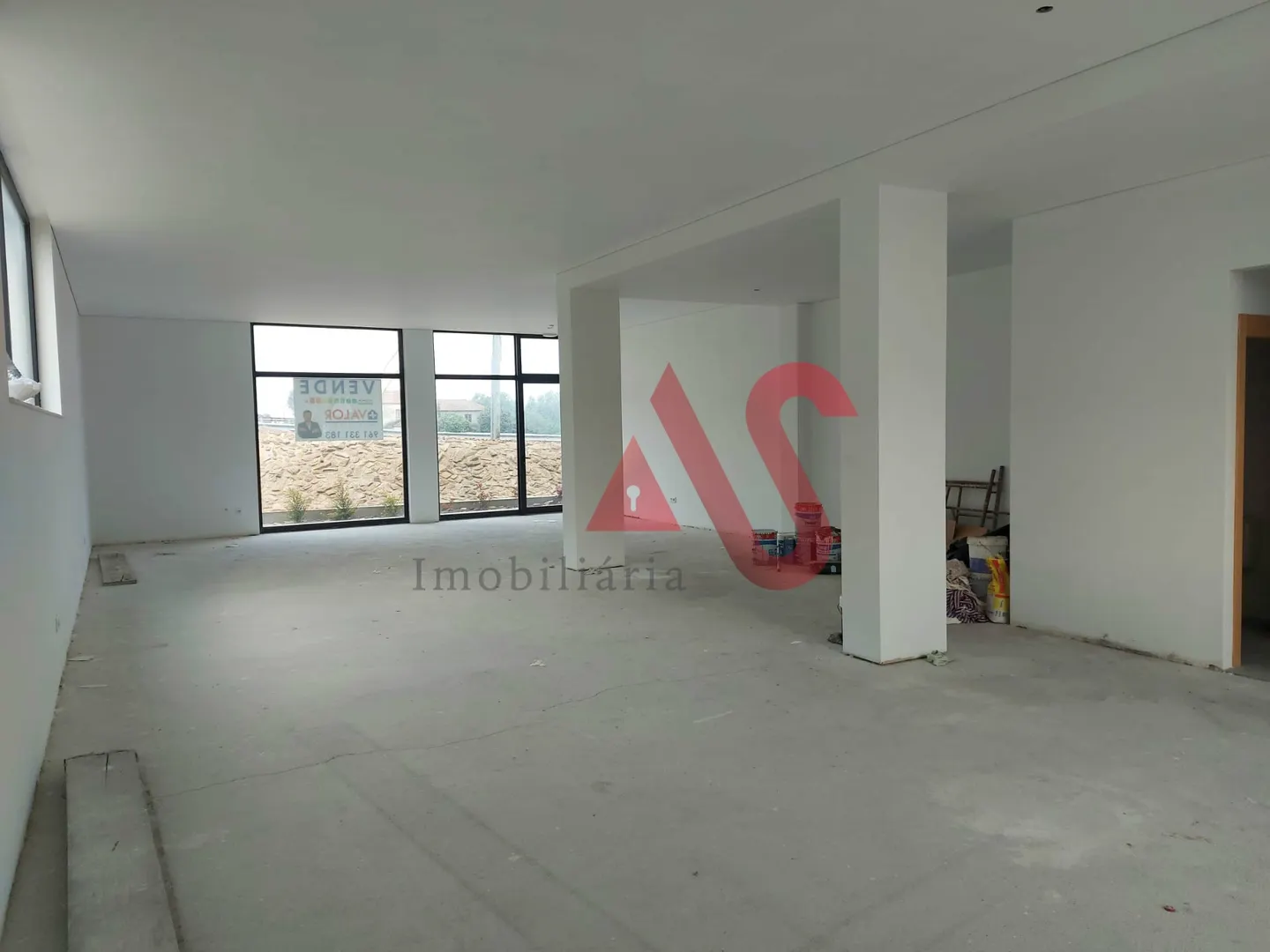 Loja T0 - Landim, Vila Nova de Famalico, Braga