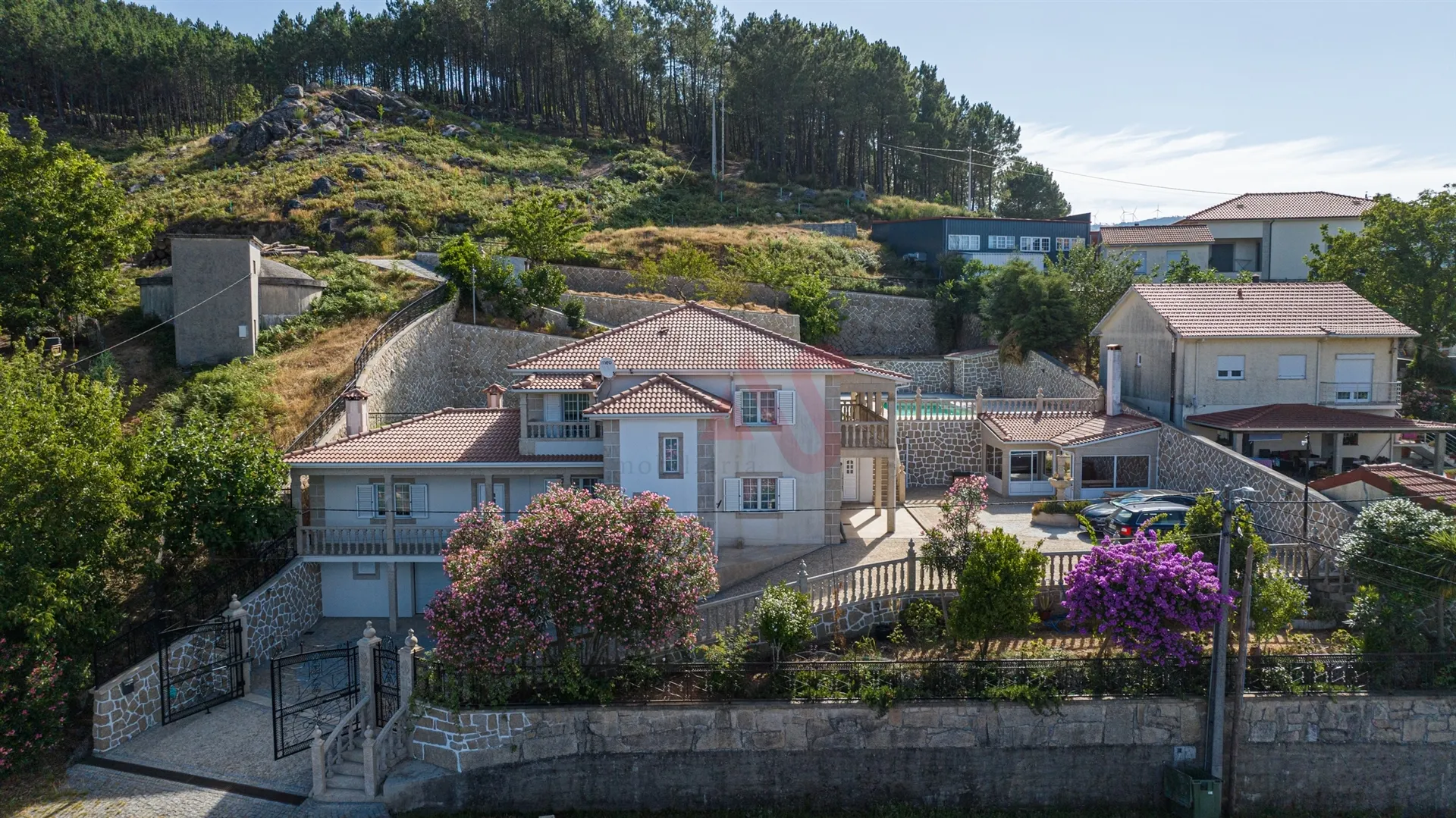 Moradia T6 - Vilar de Ferreiros, Mondim de Basto, Vila Real