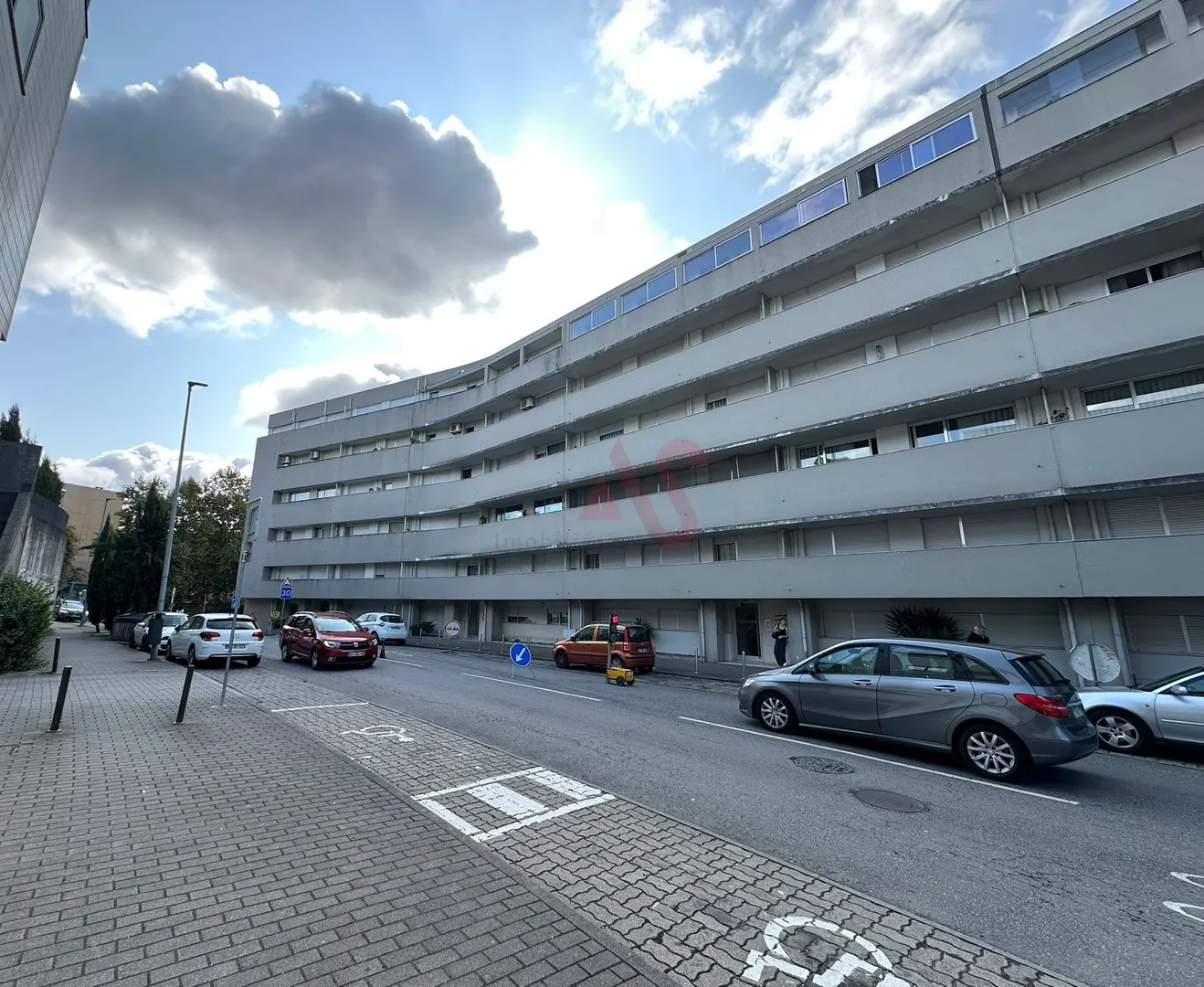 Apartamento T2 - Oliveira, So Paio e So Sebastio, Guimares, Braga