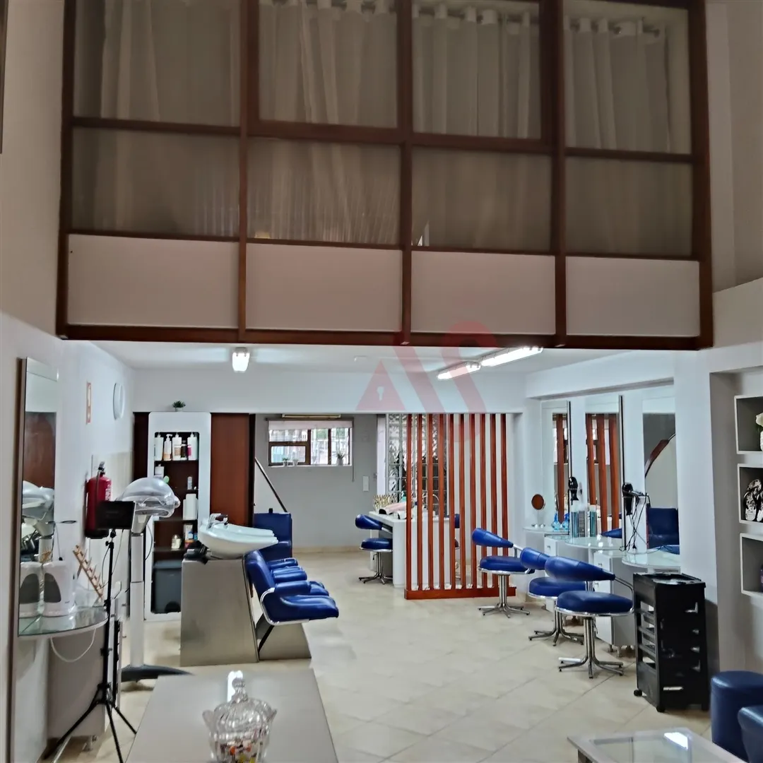 Loja T0 - Vila Nova de Famalic�o, Vila Nova de Famalic�o, Braga