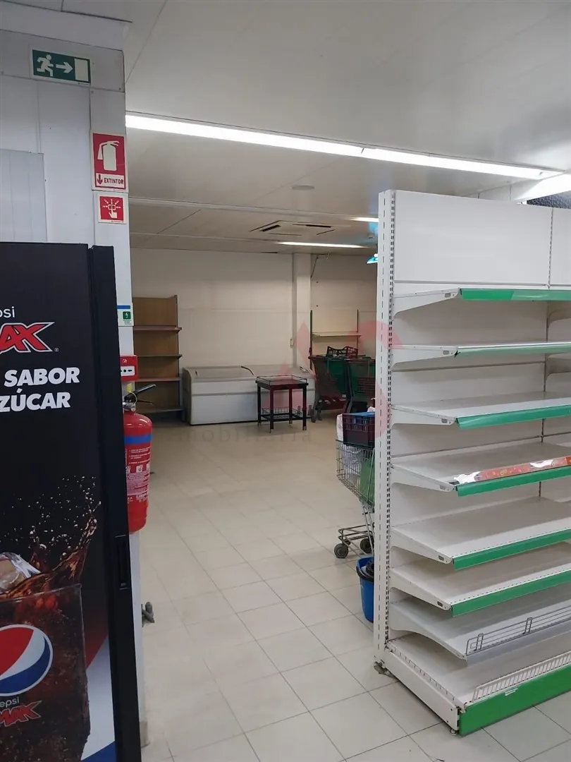 Comrcio T0 - Almada, Almada, Setbal - Miniatura: 6/9