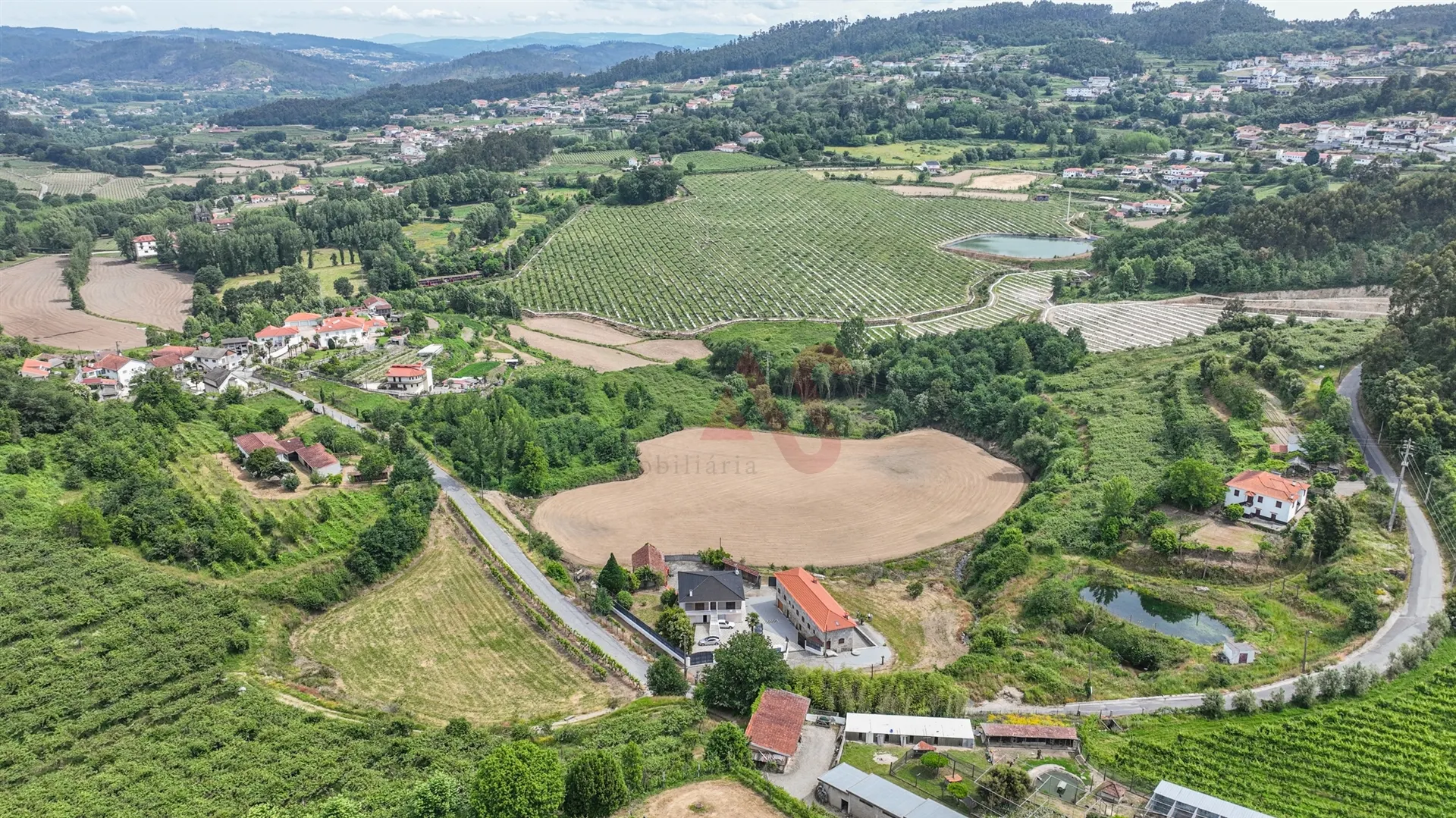Terreno Rstico T0 - Pombeiro de Ribavizela, Felgueiras, Porto - Miniatura: 2/9