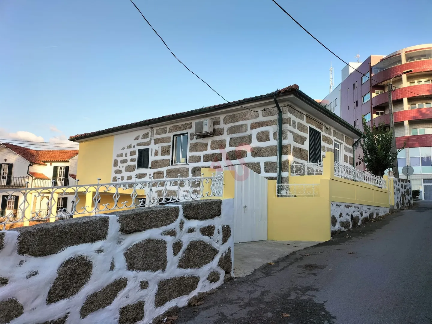 Moradia T2 - Riba de Ave, Vila Nova de Famalico, Braga - Miniatura: 5/9