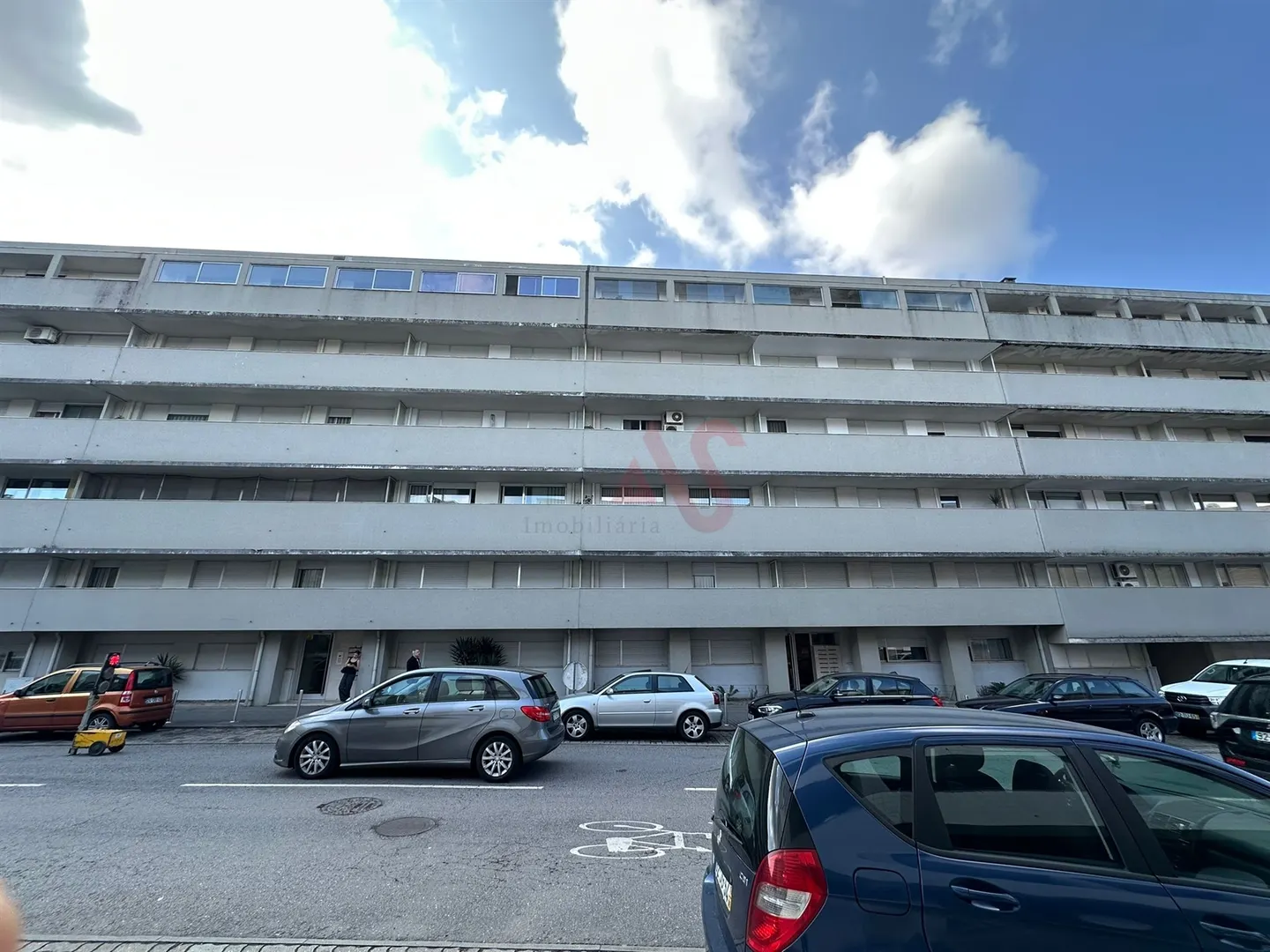 Apartamento T2 - Oliveira, So Paio e So Sebastio, Guimares, Braga - Miniatura: 1/9