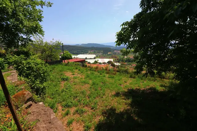Terreno Urbano T0 - Air�o Santa Maria, Air�o S�o Jo�o e Vermil, Guimar�es, Braga - Imagem grande