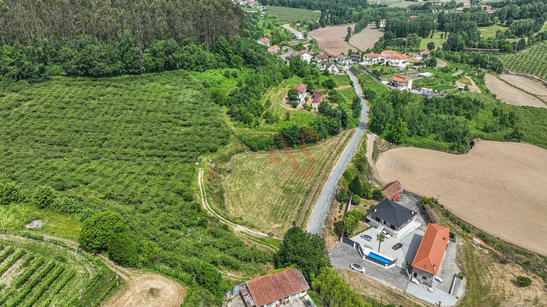 Terreno Rstico T0 - Pombeiro de Ribavizela, Felgueiras, Porto - Miniatura: 9/9