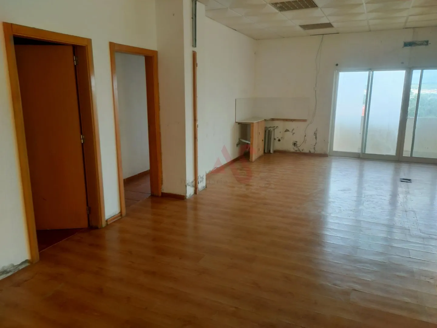 Loja T0 - Ferreiras, Albufeira, Faro (Algarve) - Miniatura: 9/9