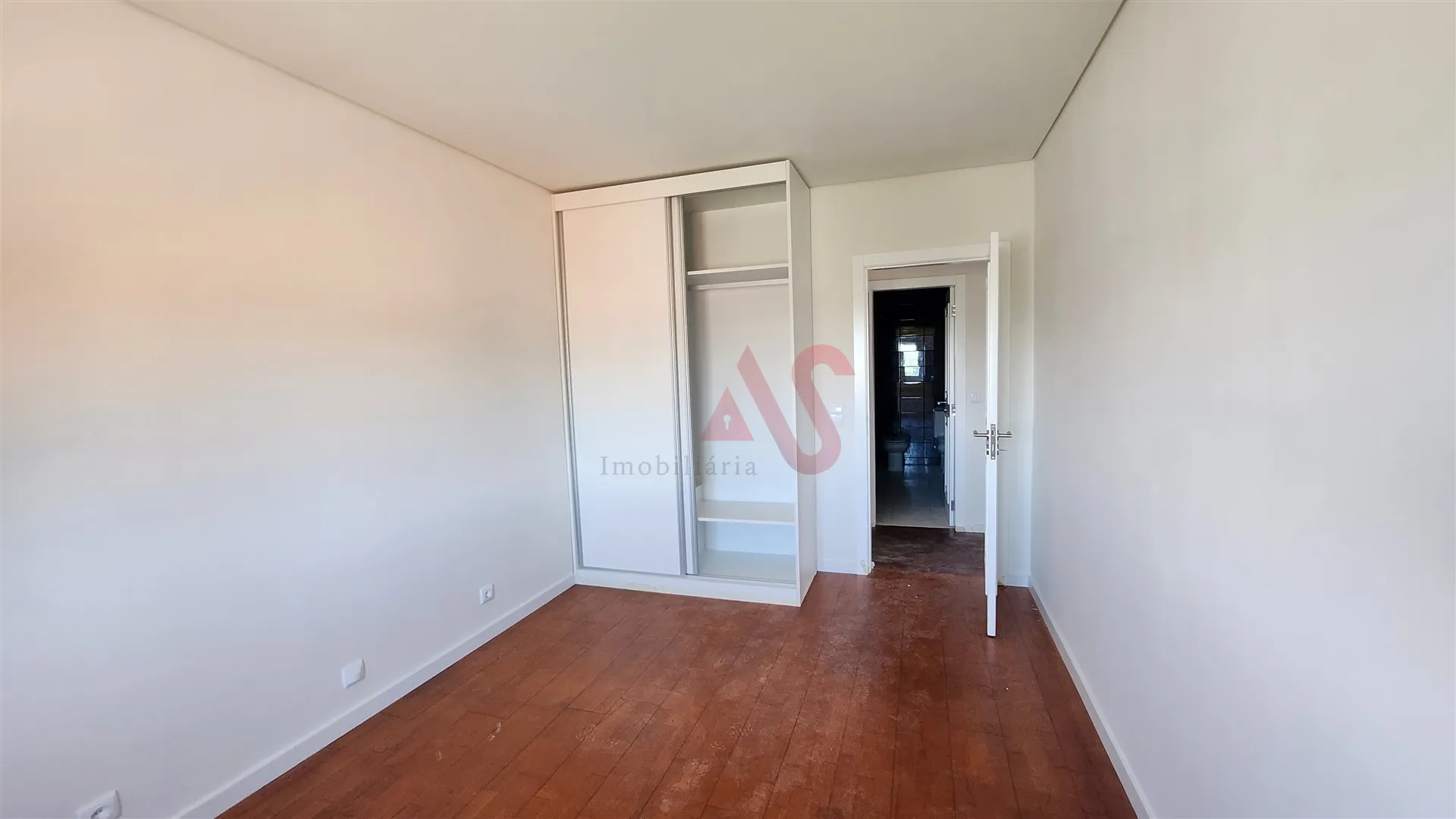 Apartamento T3 - Figueir, Paos de Ferreira, Porto - Miniatura: 2/9