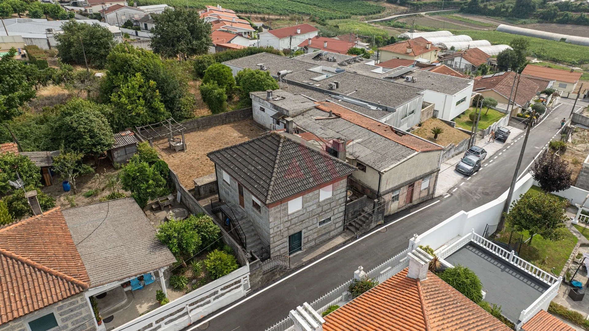 Moradia T3 - Serzedelo, Guimares, Braga - Miniatura: 1/9