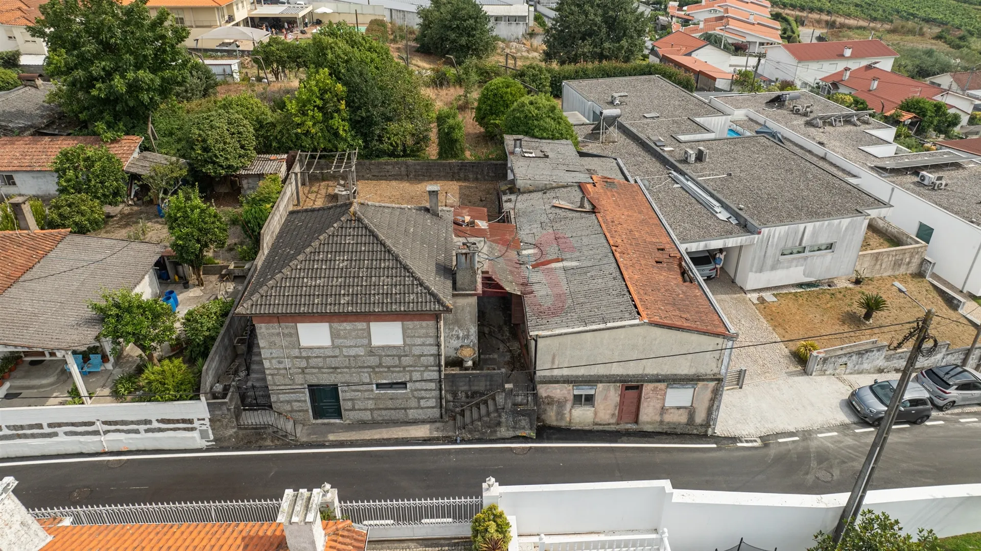Moradia T3 - Serzedelo, Guimares, Braga - Miniatura: 2/9