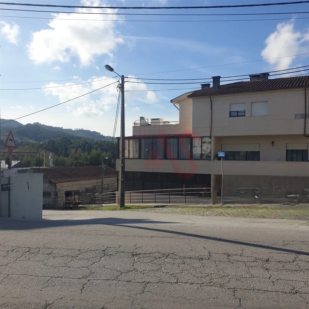 Garagem T0 - Vizela (Santo Adrio), Vizela, Braga - Miniatura: 6/9