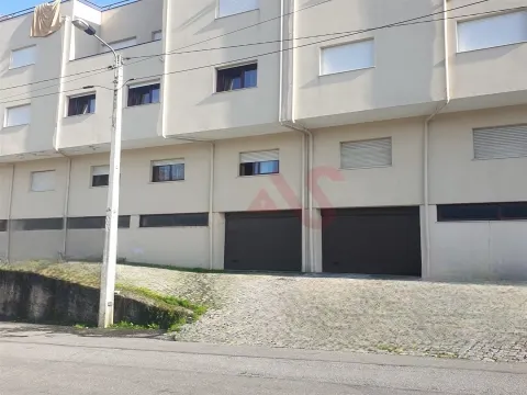 Garagem T0 - Vizela (Santo Adrio), Vizela, Braga - Miniatura: 8/9