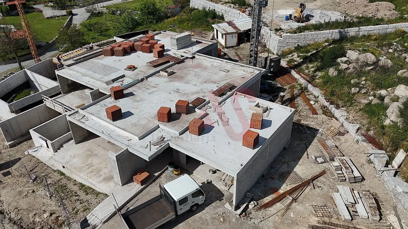 Outros T3 - Cep�es, Fafe, Braga