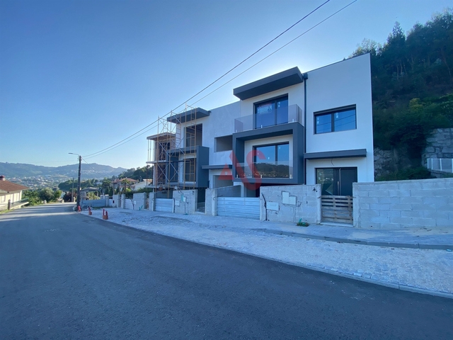 Moradia T3 - Tagilde, Vizela, Braga - Imagem grande