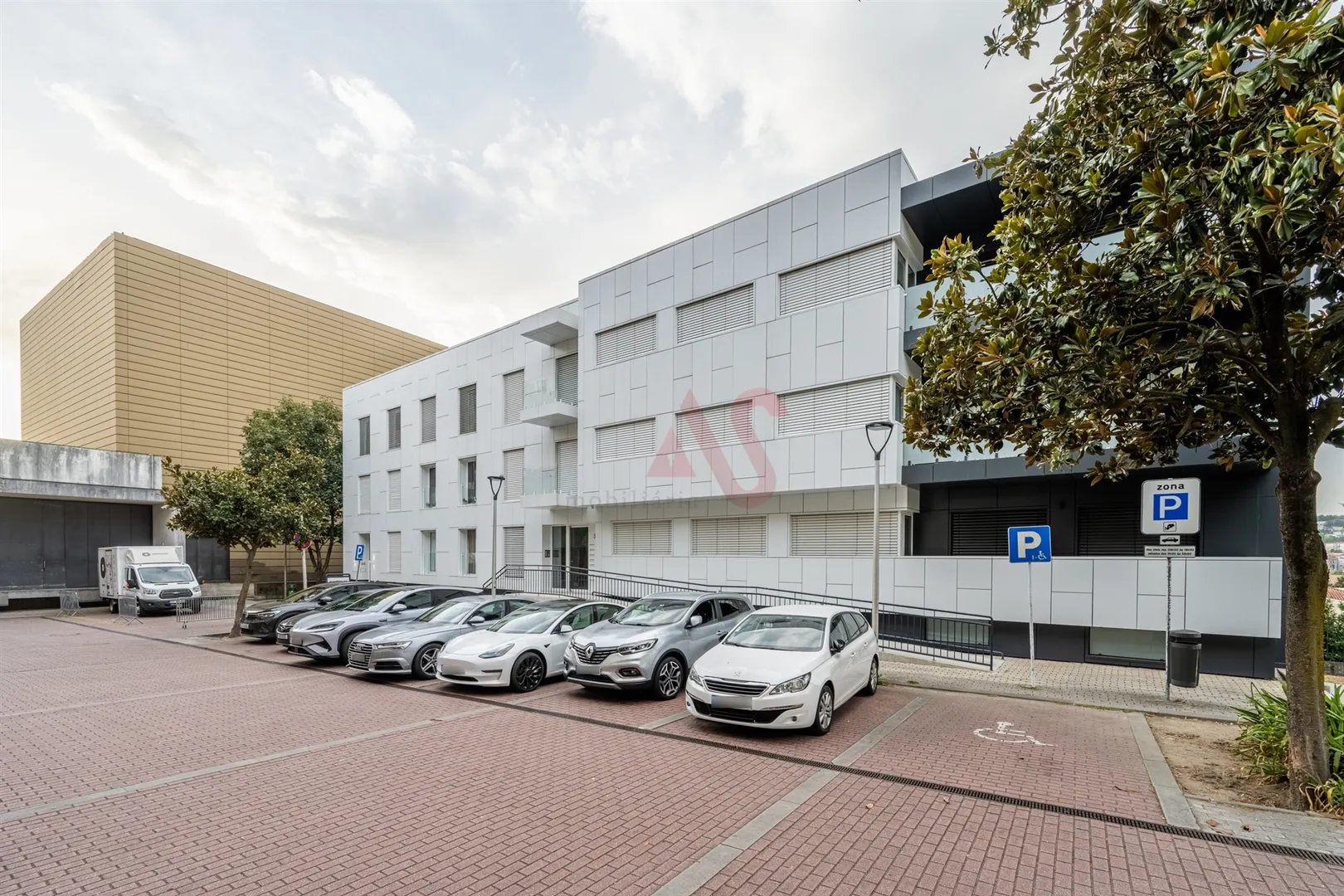 Apartamento T3 - Urgezes, Guimares, Braga