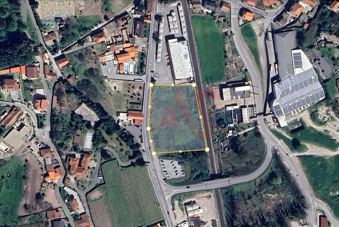 Terreno Urbano T0 - Infias, Vizela, Braga