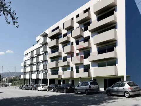 Apartamento T4 - Margaride, Felgueiras, Porto - Miniatura: 8/9