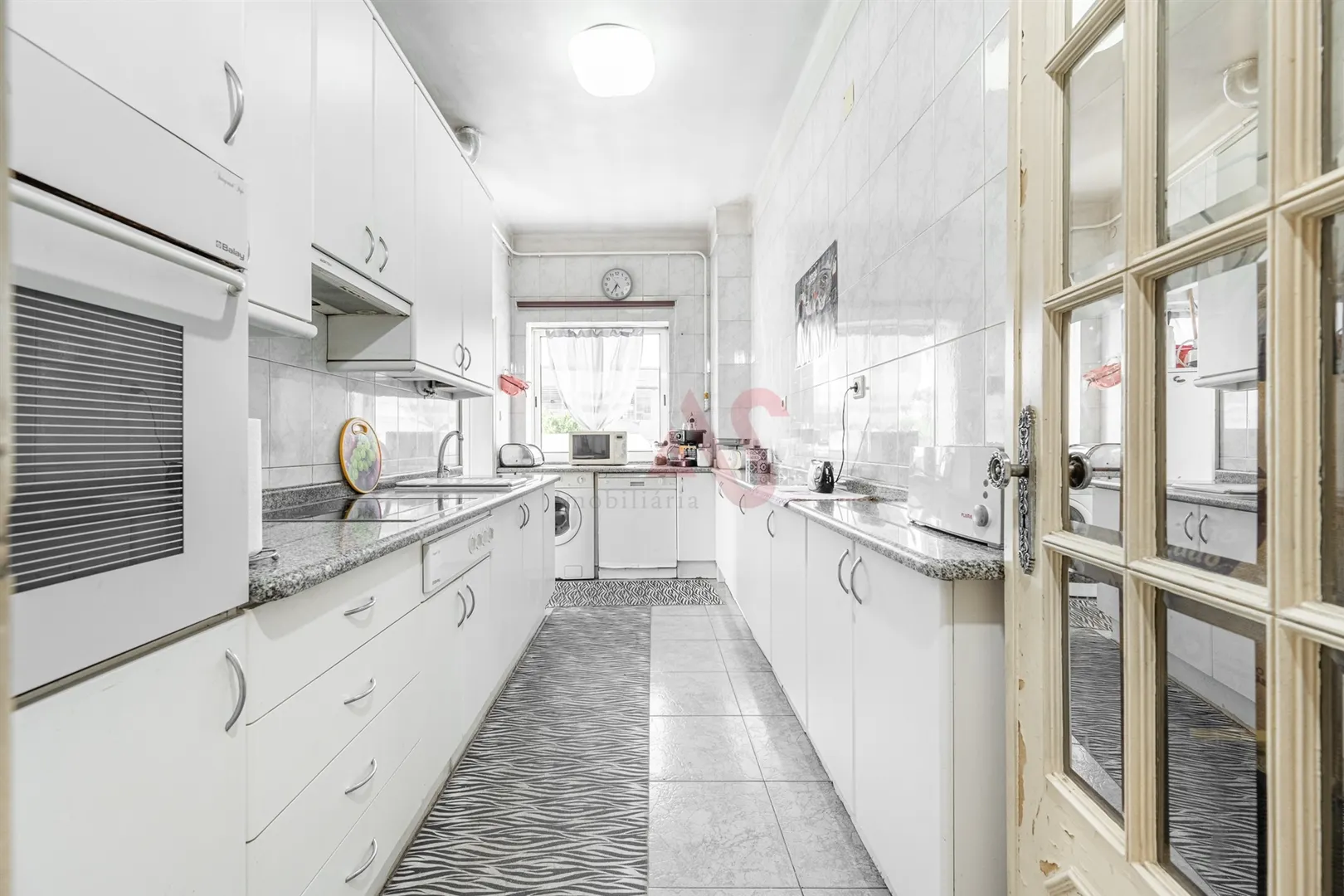 Apartamento T2 - Oliveira, So Paio e So Sebastio, Guimares, Braga - Miniatura: 5/9