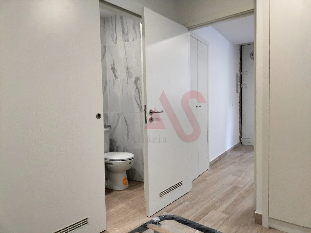 Apartamento T1 - Oliveira, So Paio e So Sebastio, Guimares, Braga - Miniatura: 8/9