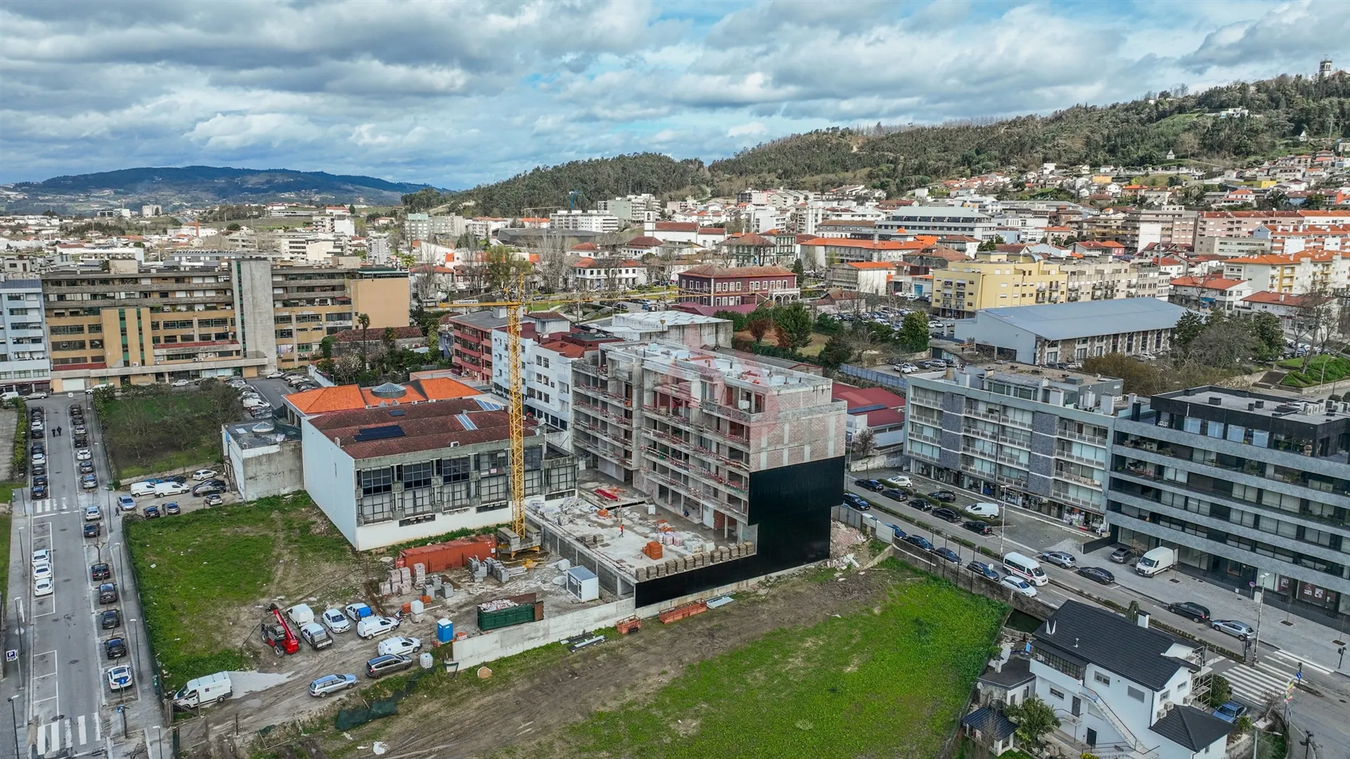 Loja T0 - Margaride, Felgueiras, Porto - Miniatura: 9/9