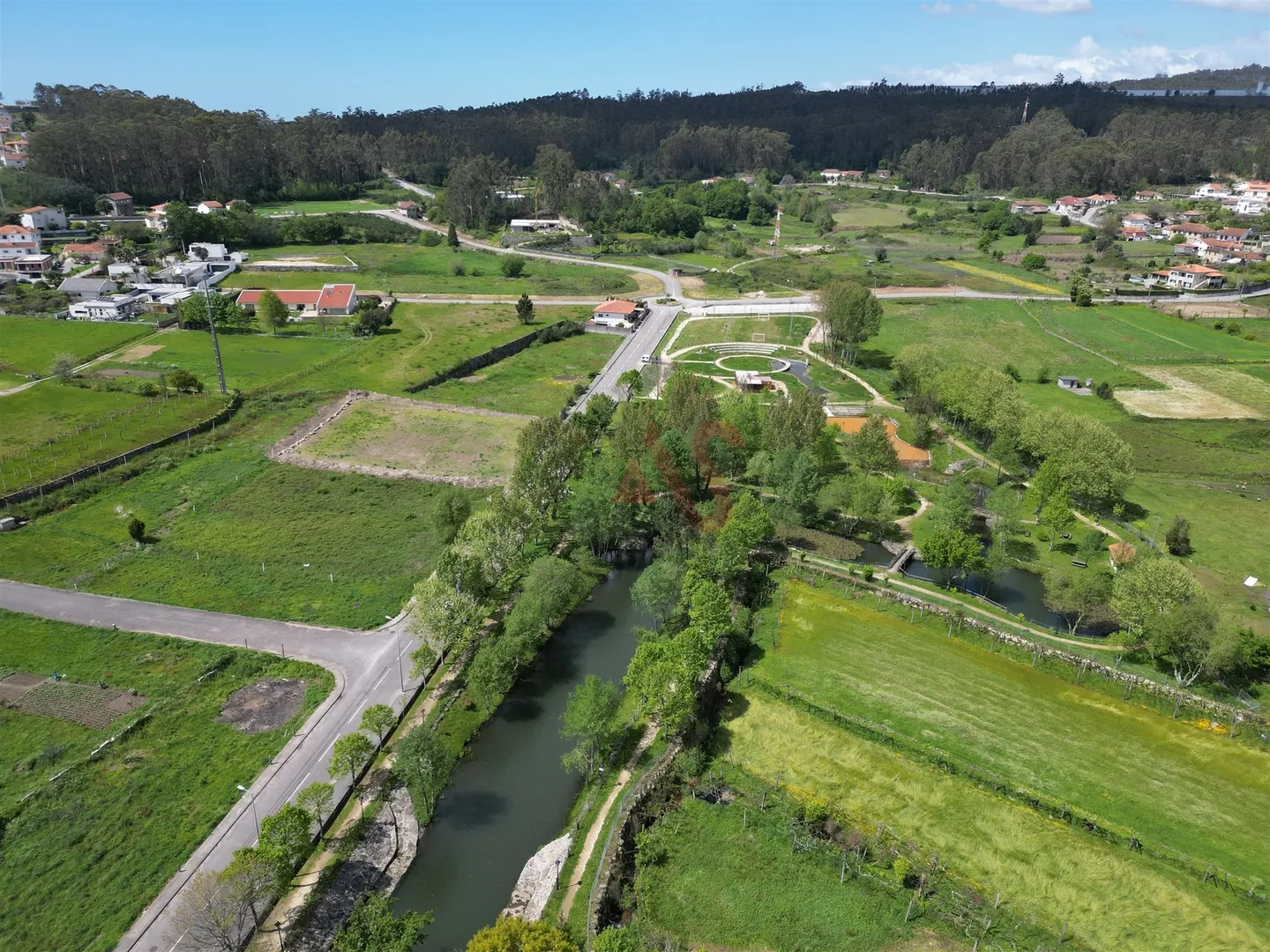 Terreno Urbano T0 - Seroa, Paos de Ferreira, Porto - Miniatura: 3/9