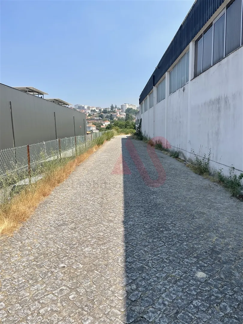 Armazm T0 - Guilhufe, Penafiel, Porto - Miniatura: 5/9