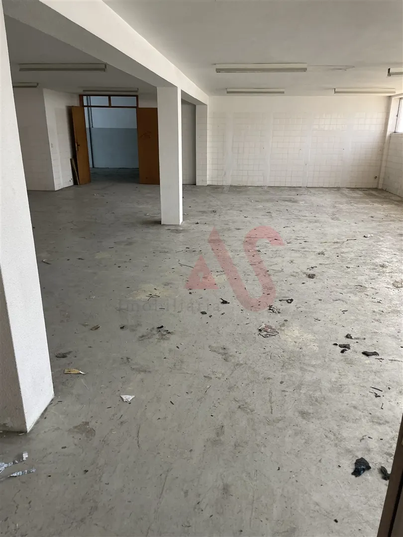 Armazm T0 - Guilhufe, Penafiel, Porto - Miniatura: 7/9