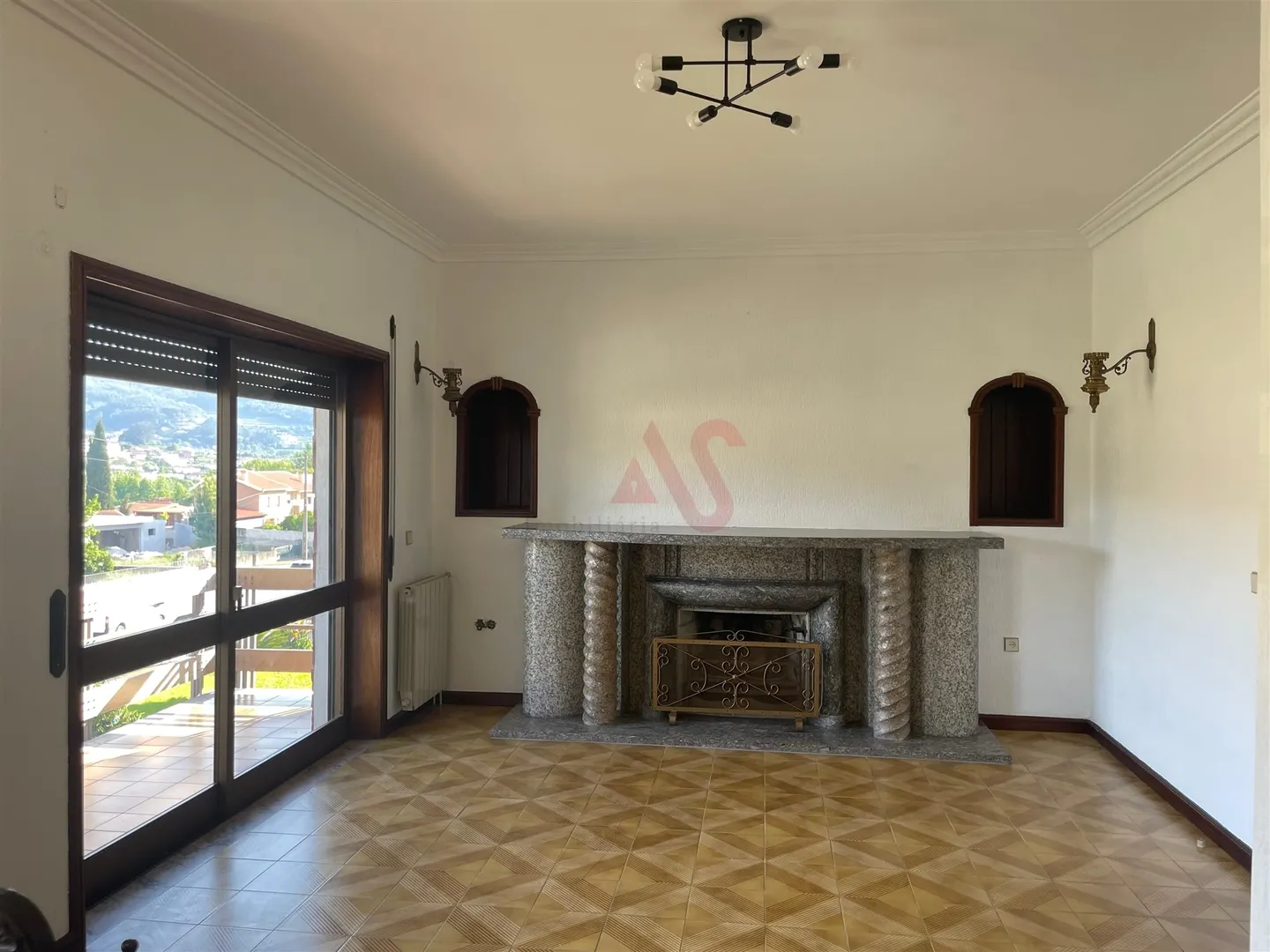 Apartamento T4 - Lordelo, Guimares, Braga - Miniatura: 1/9