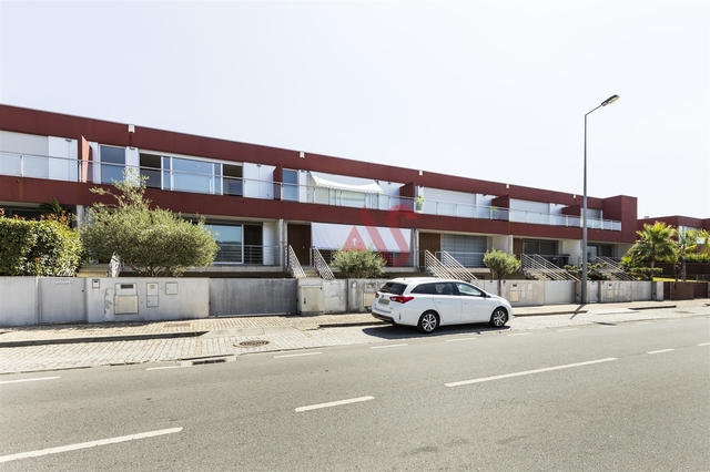 Moradia T3 - Caldelas, Guimares, Braga - Imagem grande