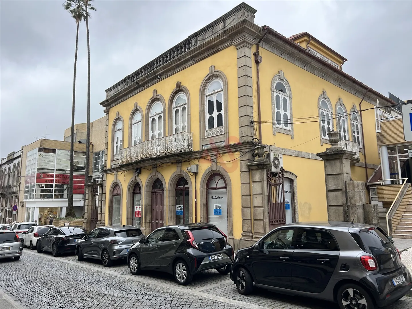 Loja T0 - Oliveira, So Paio e So Sebastio, Guimares, Braga