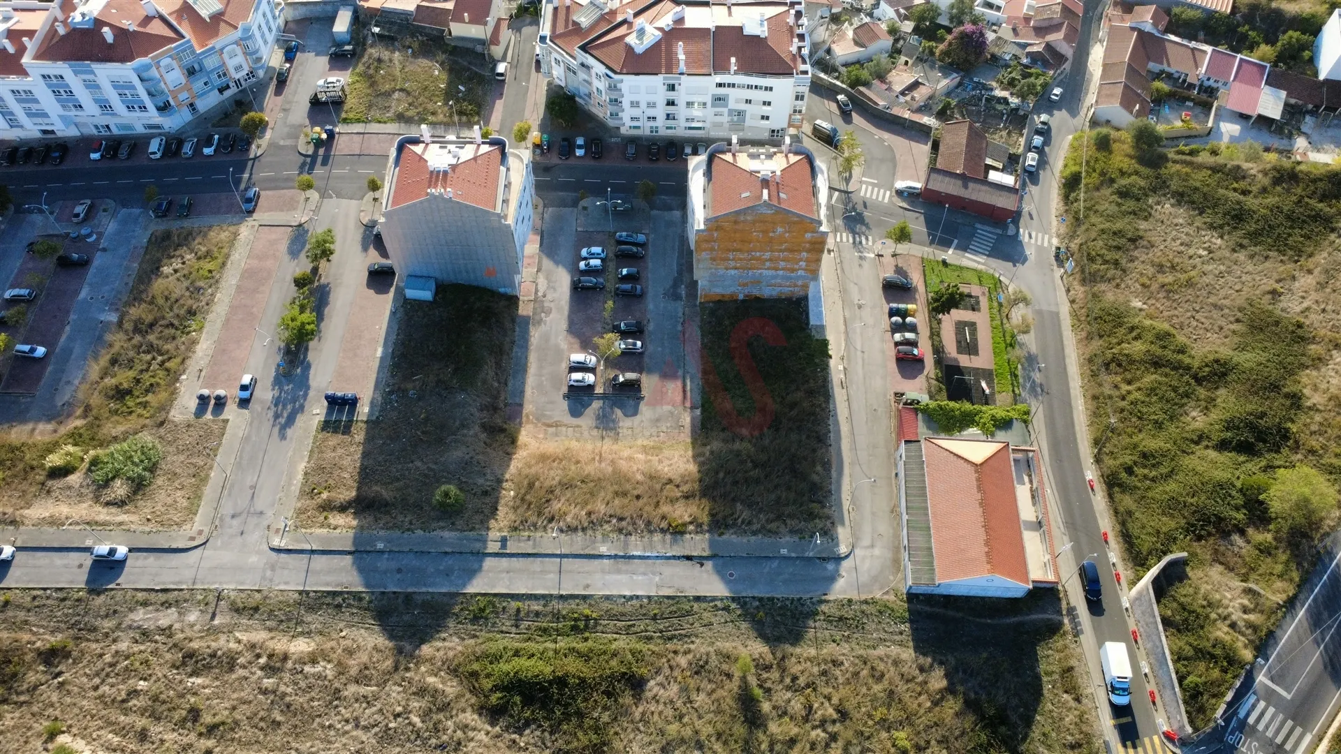 Terreno Urbano T0 - Mina de gua, Amadora, Lisboa