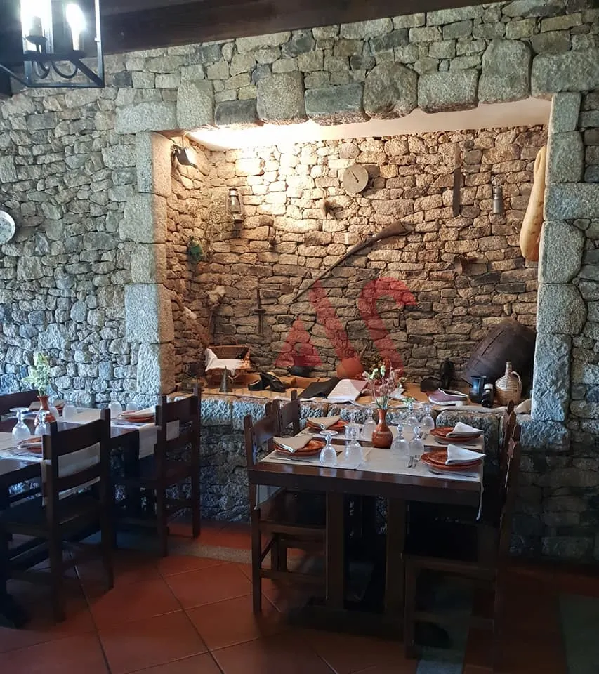 Bar/Restaurante T0 - Adoufe e Vilarinho de Samard, Vila Real, Vila Real - Miniatura: 2/9