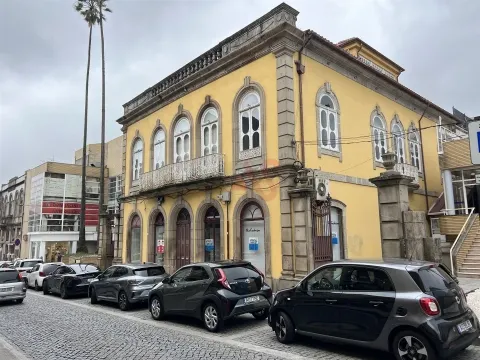 Loja T0 - Oliveira, So Paio e So Sebastio, Guimares, Braga - Miniatura: 9/9
