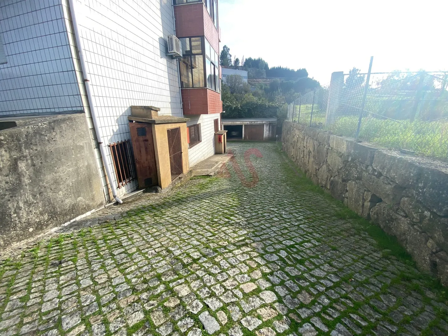 Armazm T0 - Cristelos, Lousada, Porto - Miniatura: 2/9