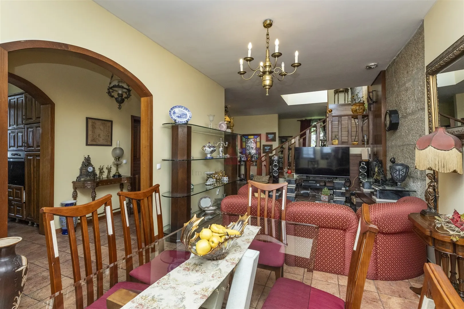 Moradia > T6 - Bairro, Vila Nova de Famalico, Braga - Miniatura: 8/9
