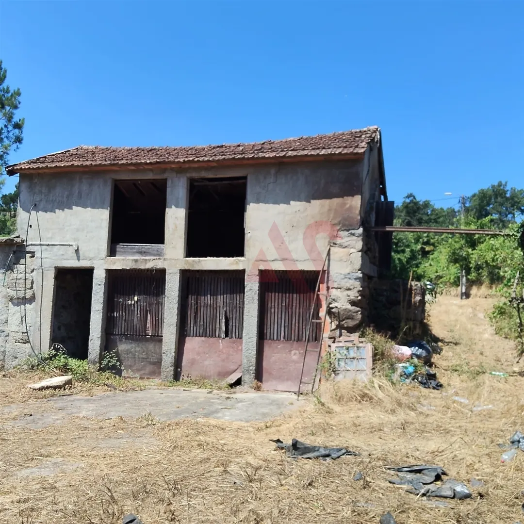 Moradia T4 - Vila Cova da Lixa, Felgueiras, Porto - Miniatura: 1/9