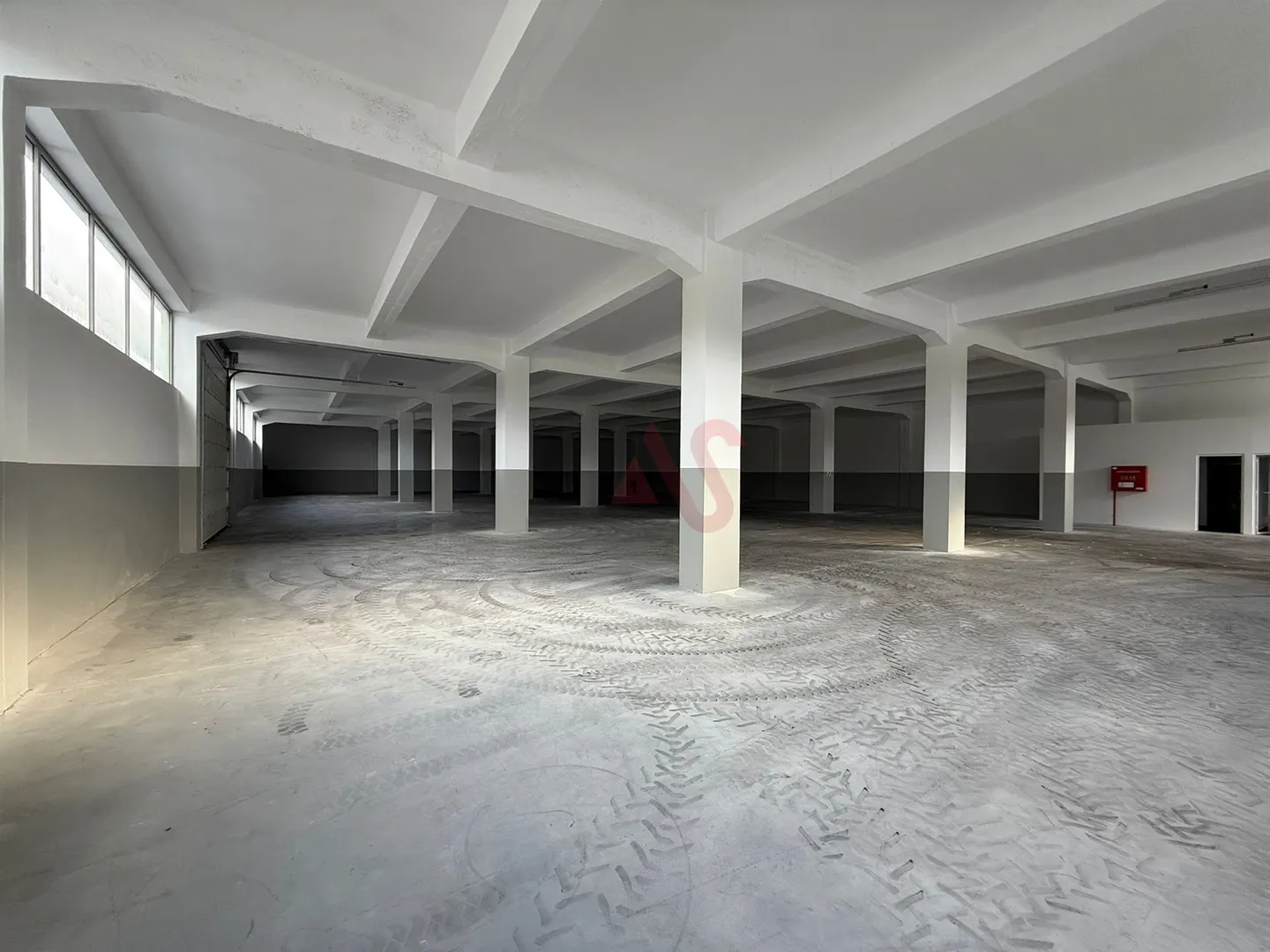 Armazém T0 - Fermentões, Guimarães, Braga - Imagem grande
