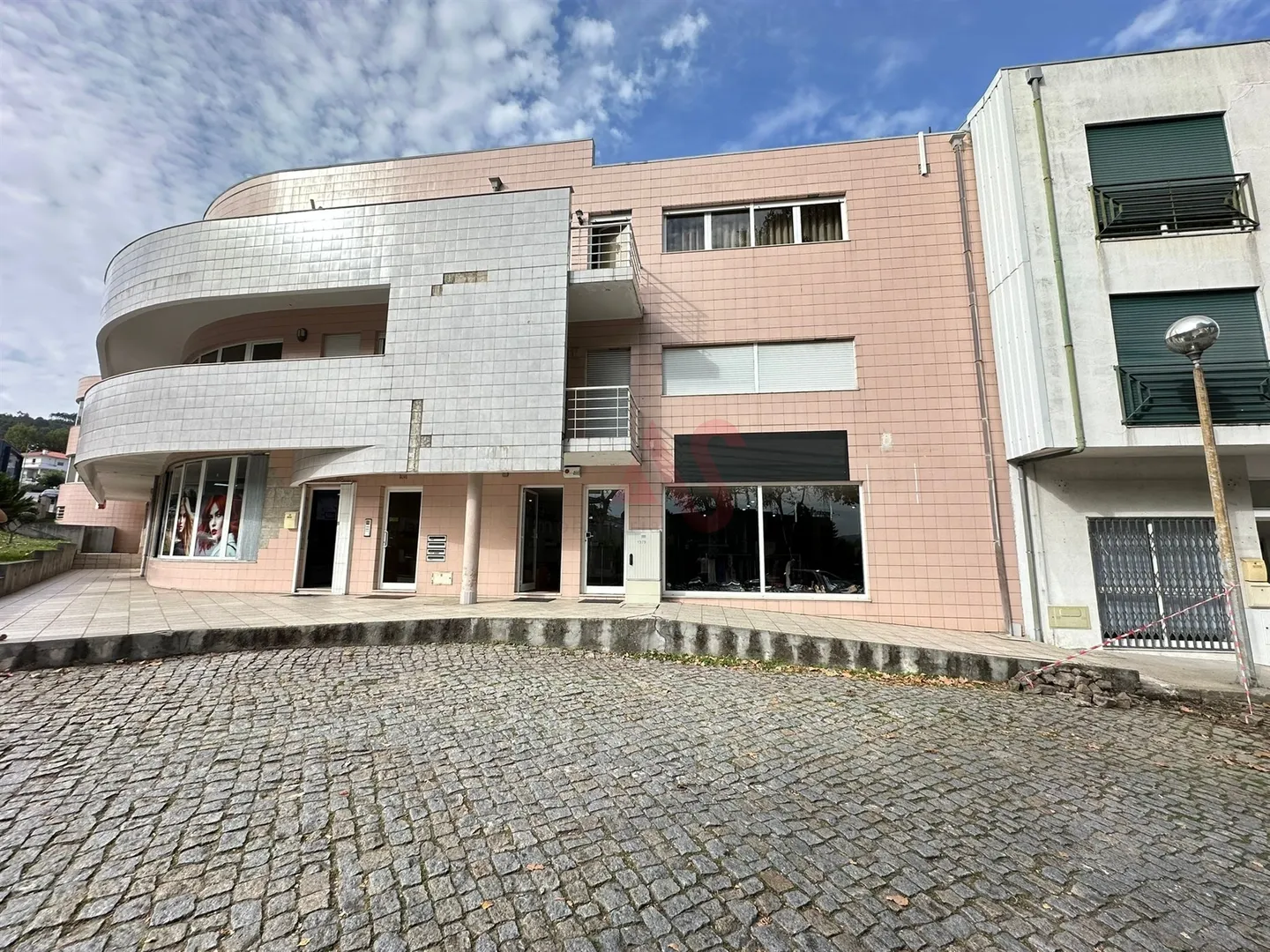 Loja T0 - Nespereira, Guimarães, Braga - Imagem grande