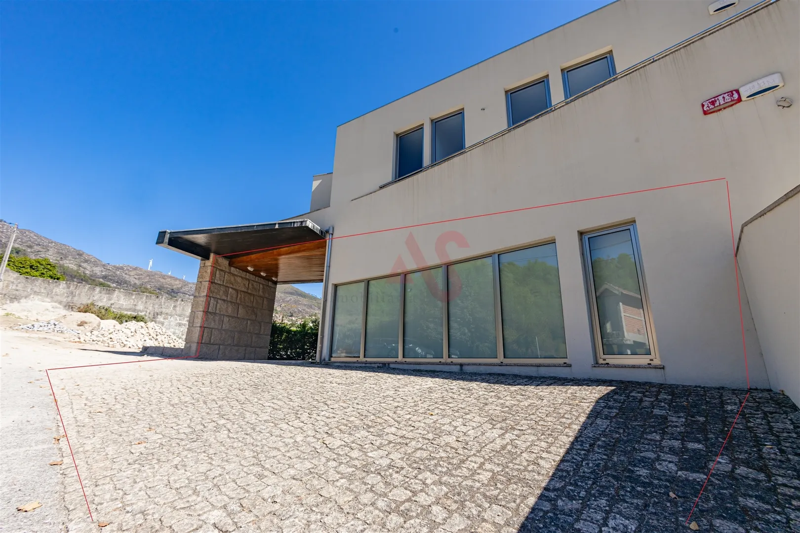 Loja T0 - Teixeira, Baio, Porto