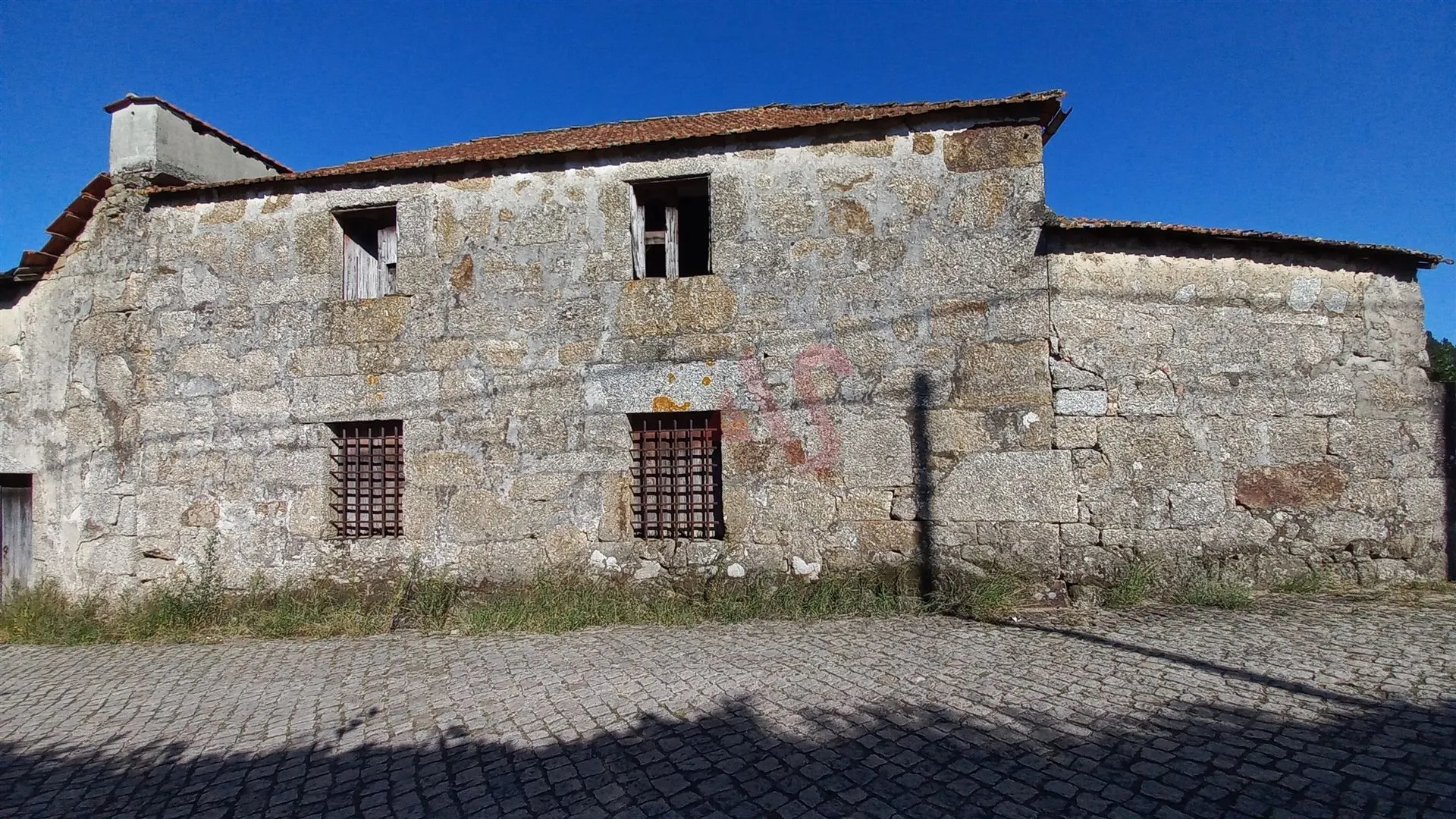 Quinta T3 - Nespereira, Lousada, Porto