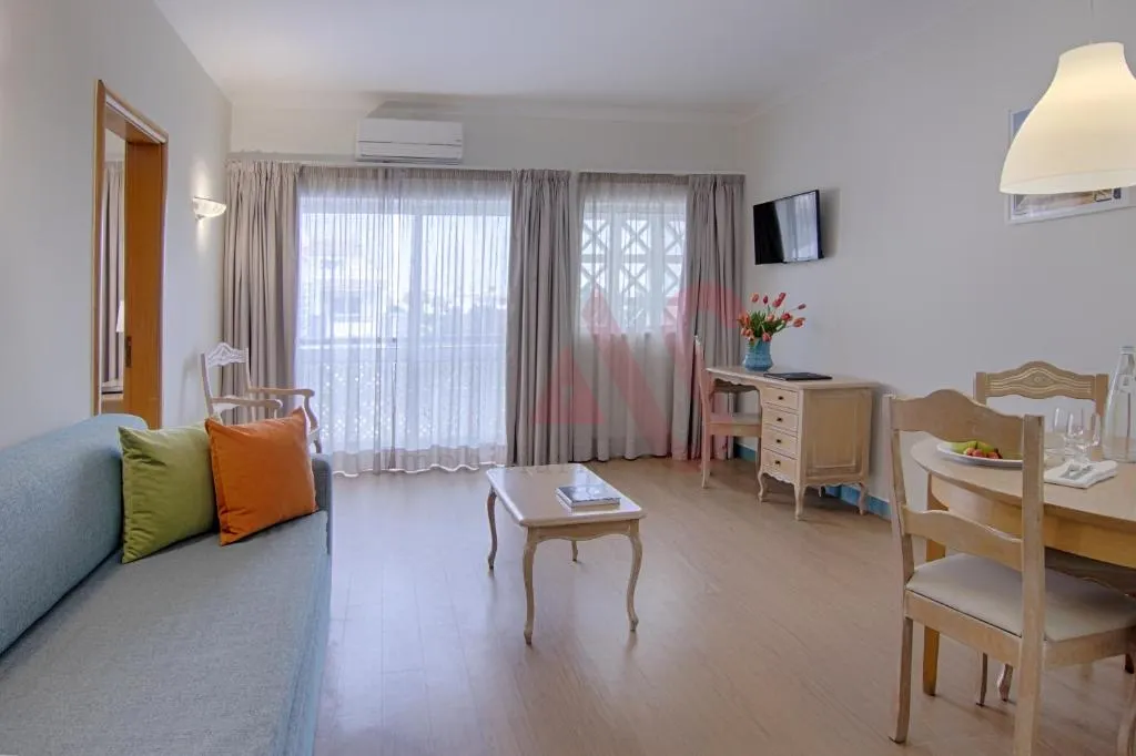 Apartamento T1 - Olhos de gua, Albufeira, Faro (Algarve) - Miniatura: 2/9