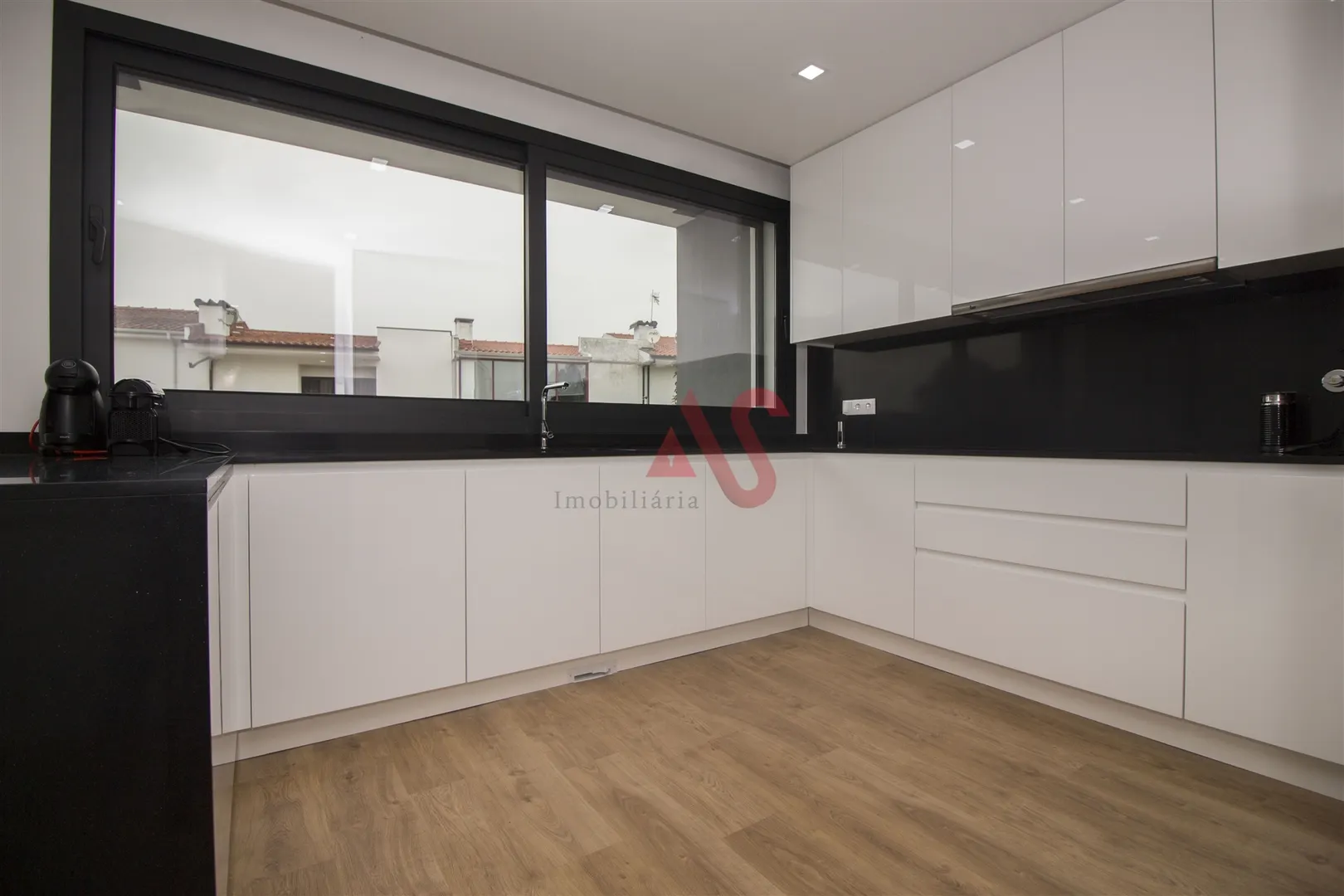 Moradia T4 - Abade de Neiva, Barcelos, Braga - Miniatura: 8/9