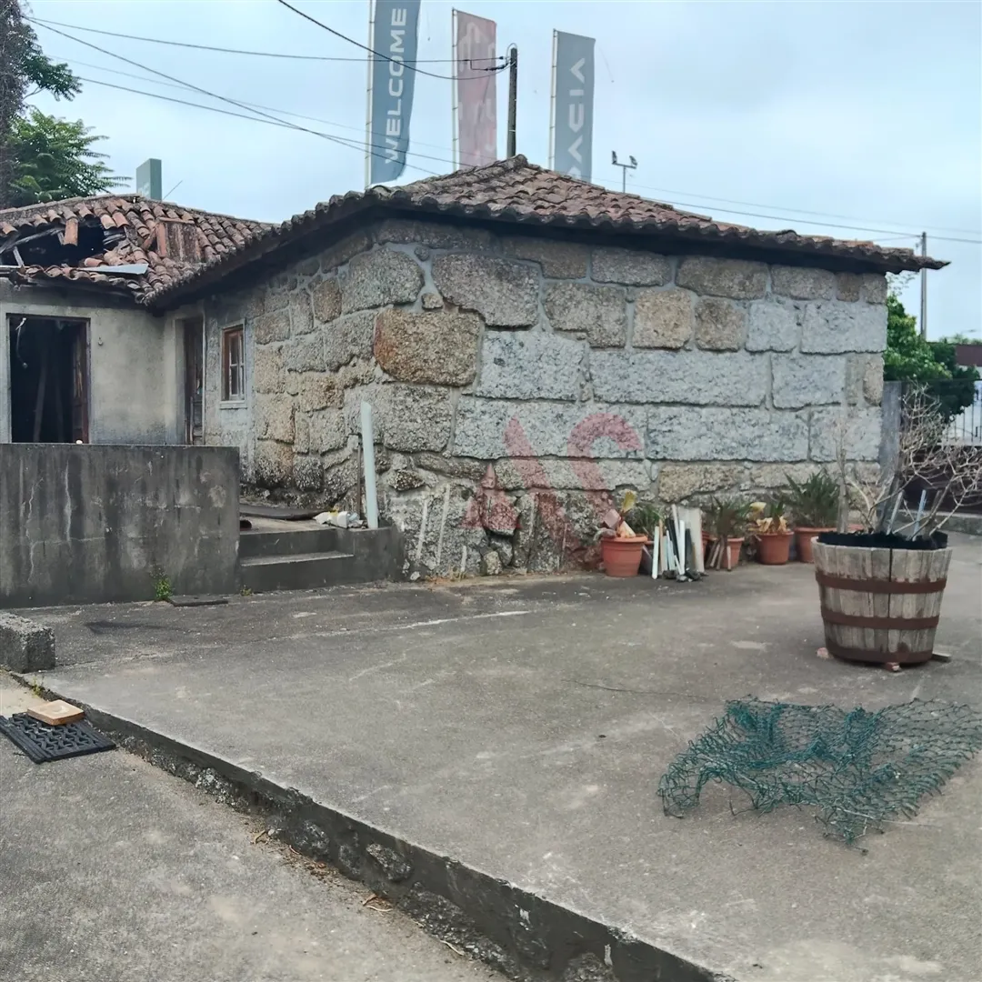 Moradia T3 - Silvares, Guimares, Braga - Miniatura: 2/9