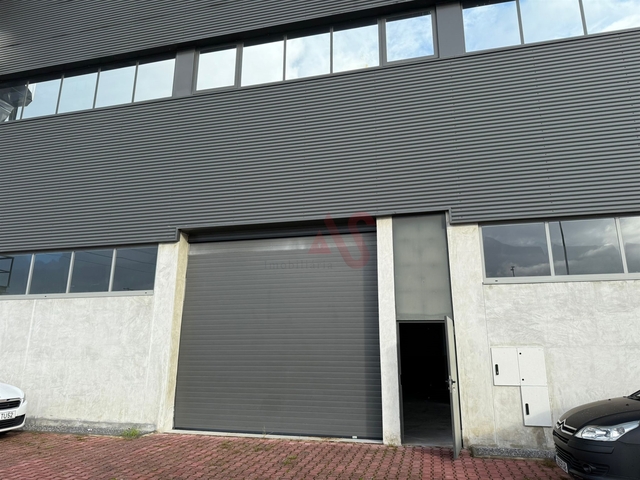 Armazém T0 - Fermentões, Guimarães, Braga - Imagem grande