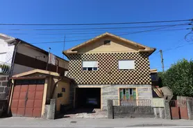 Moradia > T6 - Santa Eul�lia, Vizela, Braga