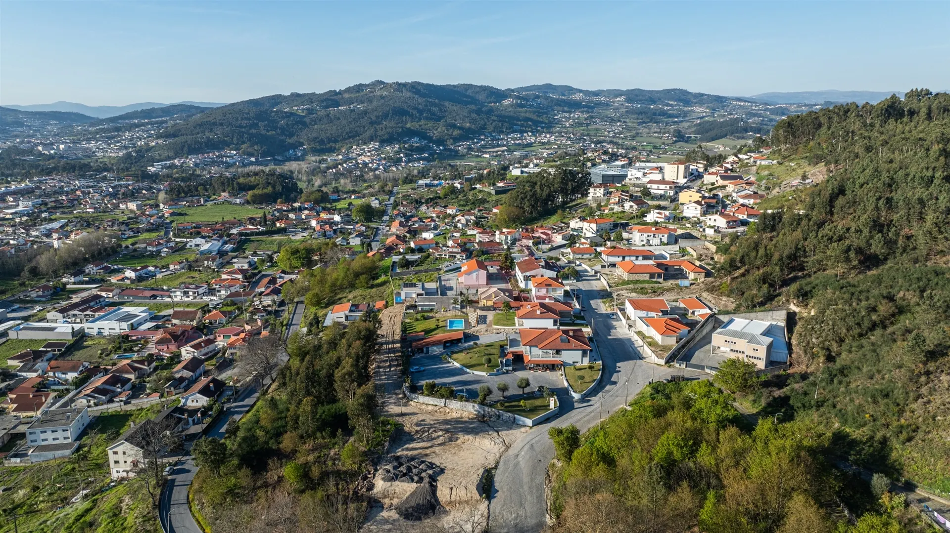 Moradia T3 - Santa Eullia, Vizela, Braga - Miniatura: 8/9